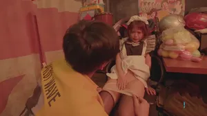 Nữ thần người mẫu tuyệt đẹp! Bạn ơi, quan hệ tình dục thật nồng nhiệt! Tất lưới gợi cảm và đôi chân đẹp, con cặc lớn bú liếm lồn, tư thế cưỡi chủ động đưa sâu vào, quá tuyệt và thở hổn hển...