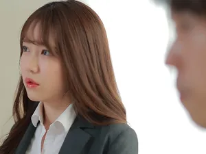 Dục vọng của cô em họ bé nhỏ