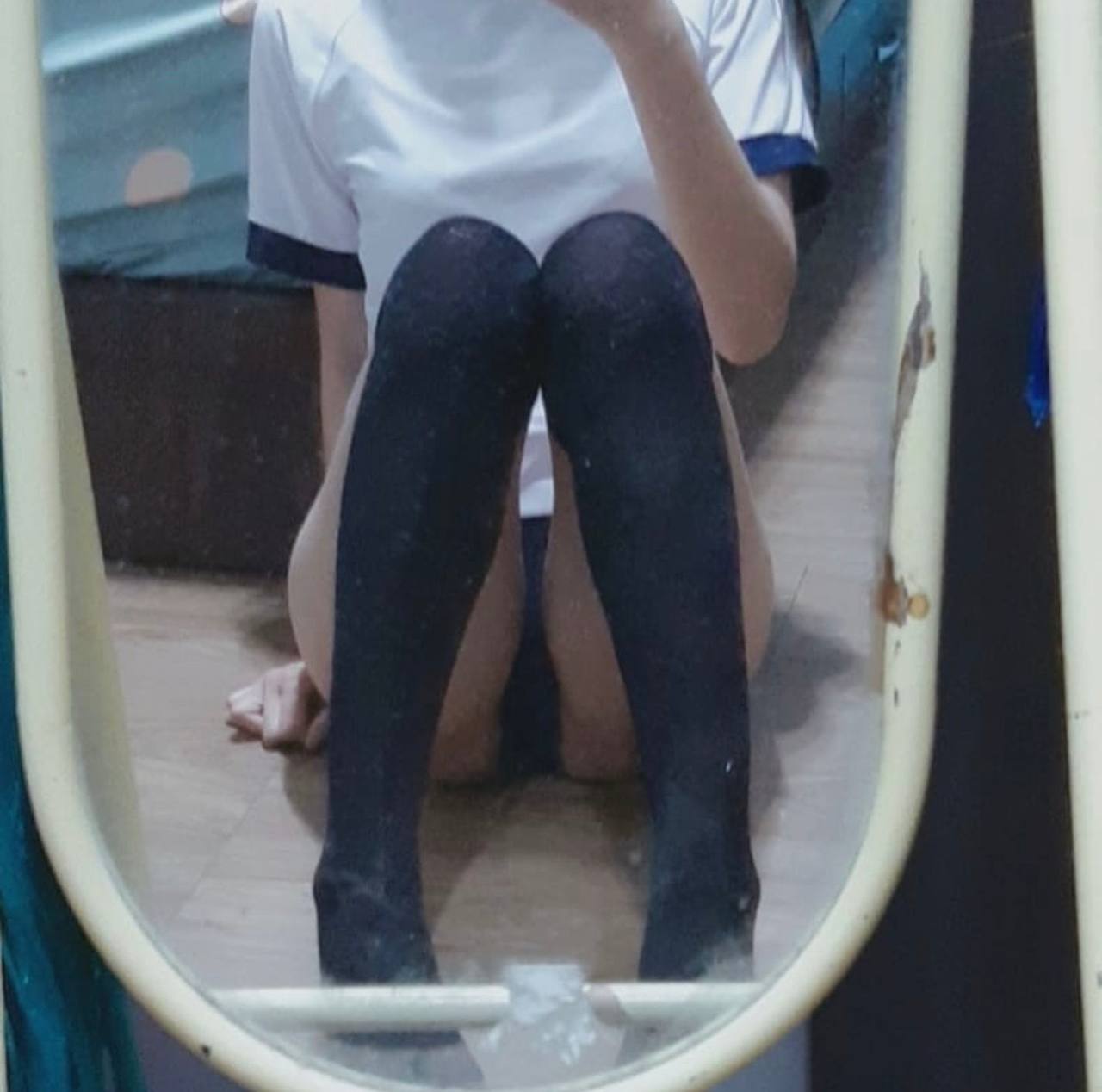Lên tiếp phần 2 cho anh em đang hóng clip cô giáo bị leak bên trên nhé !